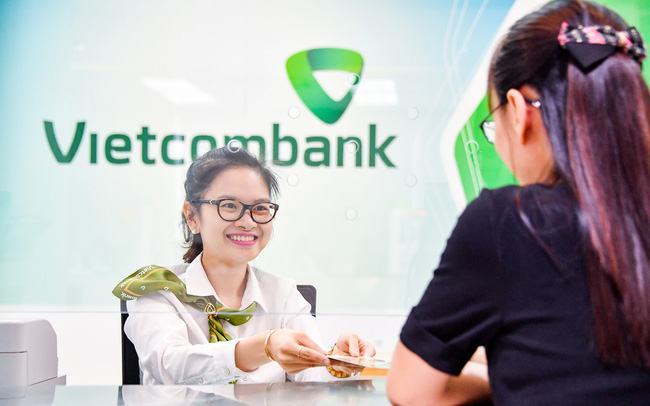 Vietcombank tuyển dụng 2020 : Vietcombank chính thức tuyển Tập trung 353 chỉ tiêu Đợt 1 năm 2020