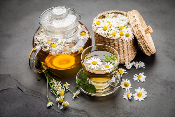 Tác dụng của trà hoa cúc tốt cho sức khỏe như thế nào?