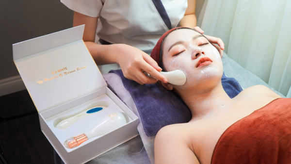 Cấy trắng da mặt là gì?